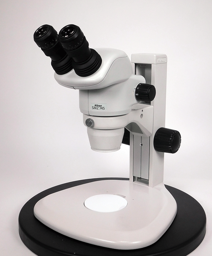 ニコンズーム式実体顕微鏡【SMZ745】 倍率：6.7x ～ 50x